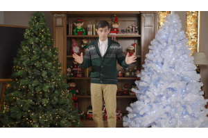 Illuminare l’albero di Natale: quali luci scegliere e come metterle