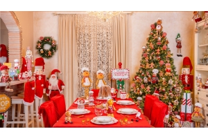 addobbare casa per le feste con albero di natale tavola imbandita e altre decorazioni natalizie